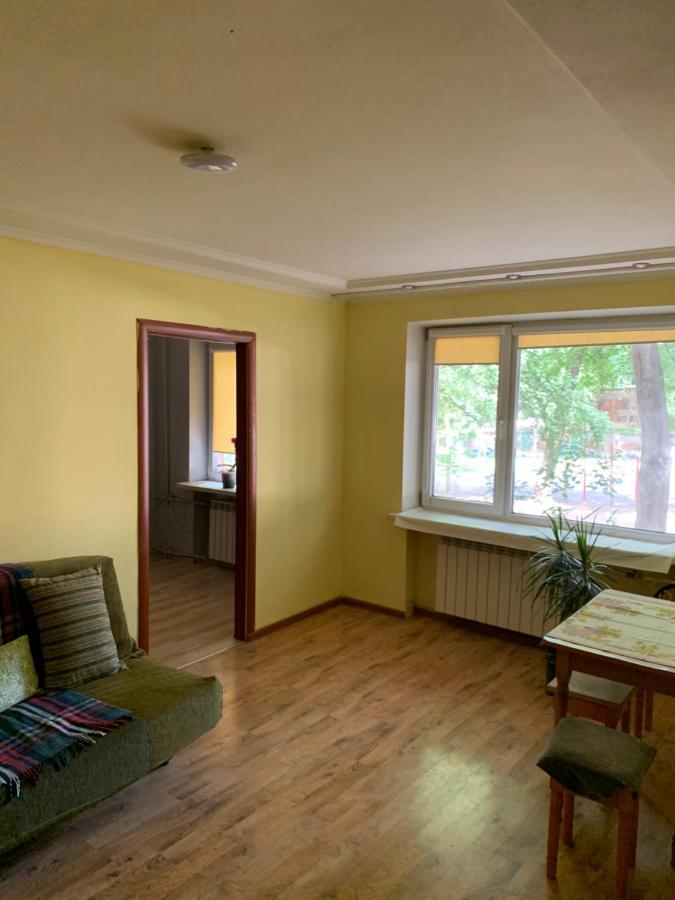 Апартаменти З Усіма Зручностями TTchernivtsi Extérieur photo